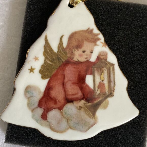 Reutter Christmas Ornament NIB Hummel Angel With Candle Lantern Porcelain Tree - Picture 5 of 6